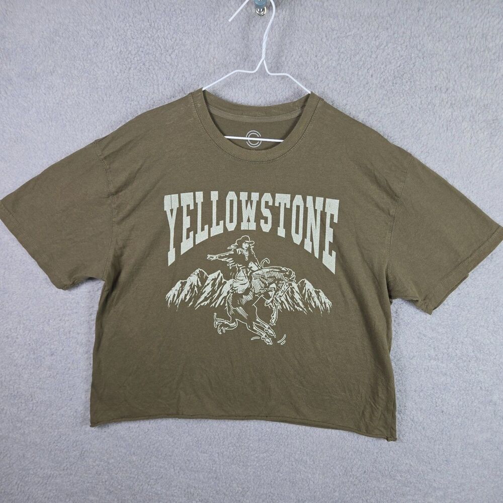 Social Culture Yellowstone Western Graphic Crop T-Shirt Women's Size Large Green